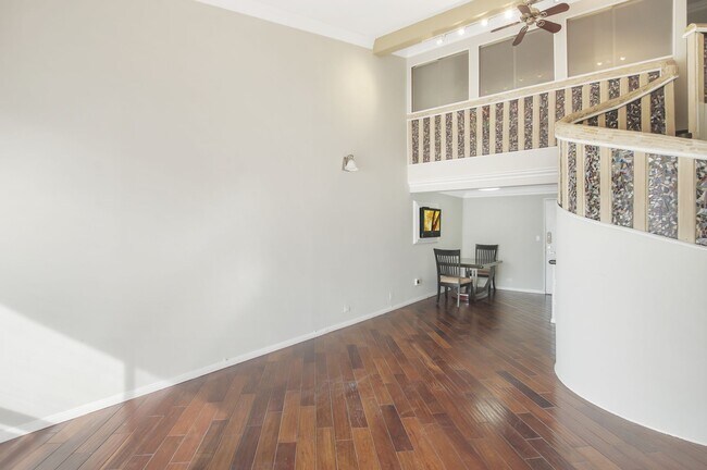 1440 Veteran Ave, Unit 550 in Los Angeles, CA - Building Photo - Building Photo