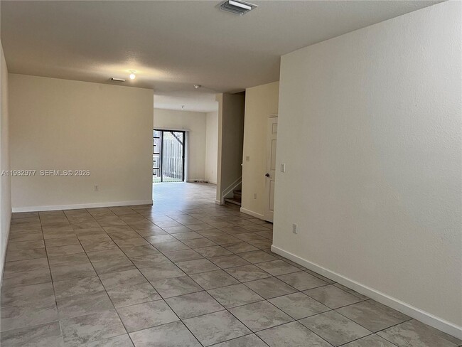 11989 SW 150th Pl in Miami, FL - Building Photo - Building Photo