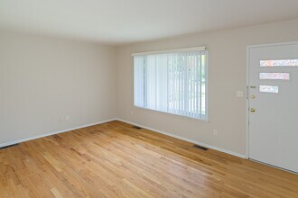 900 Patricia Ave in Ann Arbor, MI - Building Photo - Building Photo