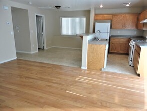 7280 Mosaic Terrace St in Las Vegas, NV - Building Photo - Building Photo