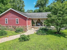 1106 W Countryside Ln in Bloomington, IN - Building Photo