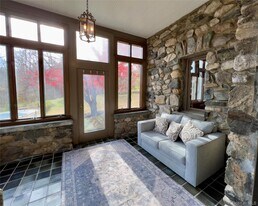 85 Washington Rd in Carmel, NY - Building Photo