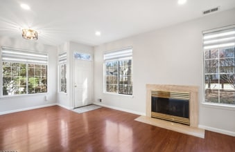 89 Birchwood Rd in Bedminster, NJ - Building Photo - Building Photo