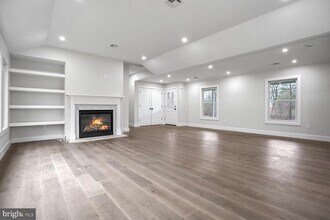 358 Cherry Valley Rd in Princeton, NJ - Building Photo - Building Photo