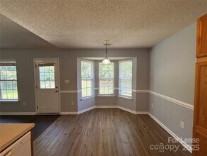 3025 Longspur Dr in Matthews, NC - Building Photo - Building Photo