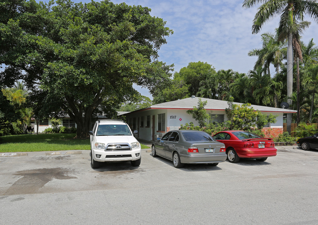 1517 NE 5th Ter in Fort Lauderdale, FL - Building Photo