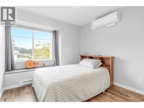 19141-19124 124 Ave in Pitt Meadows, BC - Building Photo - Building Photo