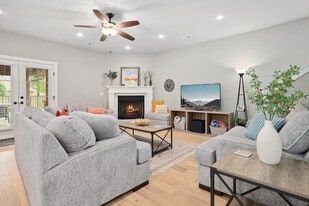 4479 W Putting Green Dr in Fayetteville, AR - Building Photo
