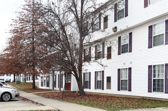 Holly Park in Kent, OH - Foto de edificio - Building Photo