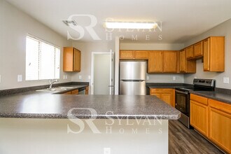 2233 W Broadway Ave in Coolidge, AZ - Building Photo - Building Photo