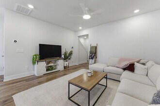 548 Ml Pk Wy in Spartanburg, SC - Building Photo - Building Photo