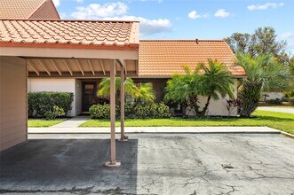 6535 Draw Ln in Sarasota, FL - Building Photo - Building Photo