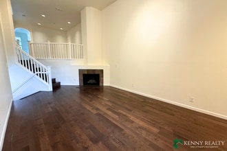 1359 Wayne Way in San Mateo, CA - Building Photo - Building Photo