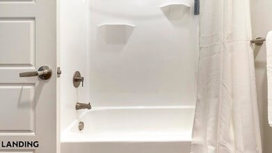 302 13th St S, Unit 327 in Birmingham, AL - Building Photo - Building Photo