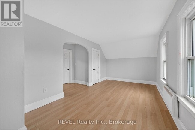 property at 228 Dufferin St