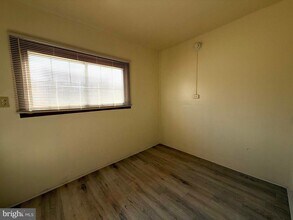 2013 E Stella St in Philadelphia, PA - Building Photo - Building Photo