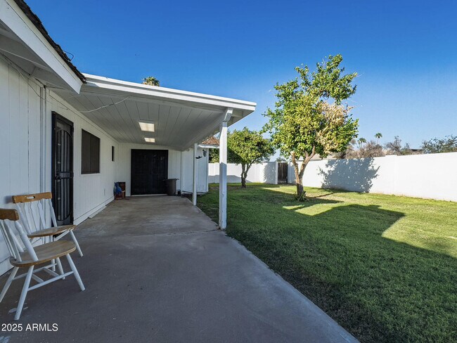 1000 N Evergreen St in Chandler, AZ - Building Photo - Building Photo