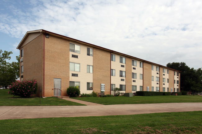 Oklahoma Christian Apartments