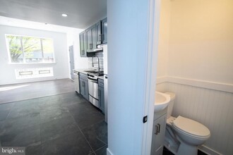 1413 Lombard St in Philadelphia, PA - Building Photo - Building Photo