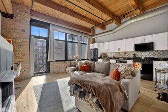 625 W Jackson Blvd in Chicago, IL - Building Photo - Building Photo