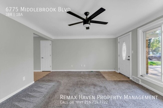 6775 Middlebrook Blvd in Middleburg Heights, OH - Building Photo - Building Photo