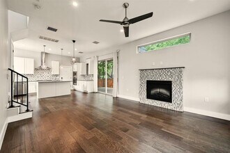 2305 E 16th St in Austin, TX - Building Photo - Building Photo