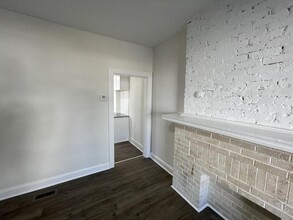 155 E Woodrow Ave in Columbus, OH - Building Photo - Building Photo