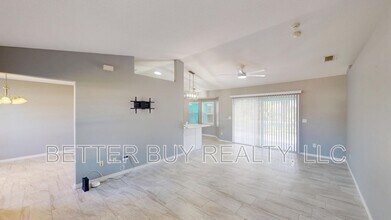 138 Pine Grove Dr in Palm Coast, FL - Building Photo - Building Photo