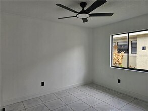 826 N Horseshoe Bay Dr in Kissimmee, FL - Building Photo - Building Photo