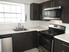 12202 Dundee Dr in Austin, TX - Building Photo - Building Photo