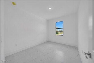 936-938 Homestead Rd S in Lehigh Acres, FL - Building Photo - Building Photo