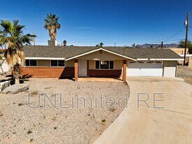 2771 Typhoon Ln in Lake Havasu City, AZ - Building Photo