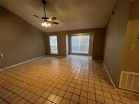 2319 Autumn Springs Ln in Spring, TX - Foto de edificio - Building Photo