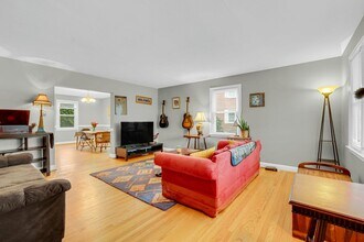 1040 Winsford Rd in Towson, MD - Building Photo - Building Photo