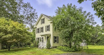 271 Cordaville Rd in Southborough, MA - Building Photo