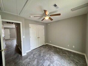 809 Keller Ln-Unit -D in Tuscumbia, AL - Building Photo - Building Photo
