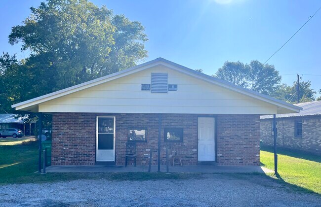 property at 1108 Railroad St