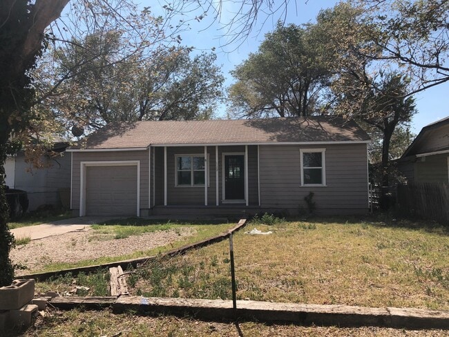 property at 1109 N Hayes St