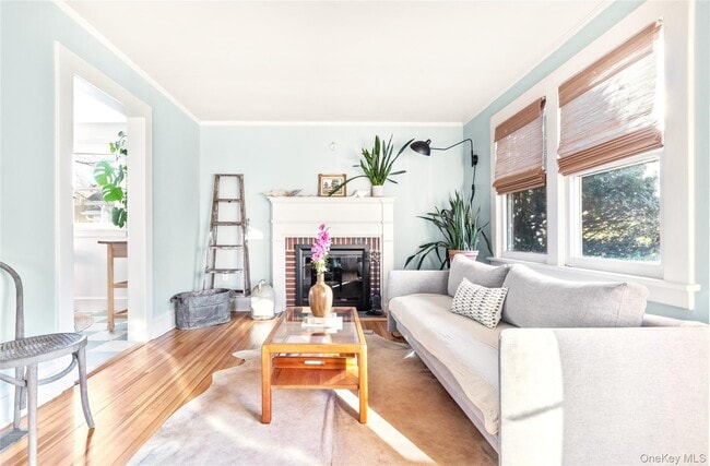 47 Station Rd in Bellport, NY - Building Photo - Building Photo