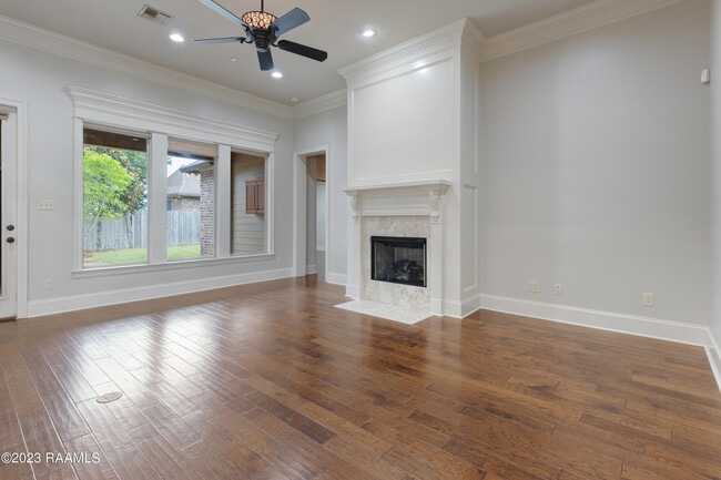 100 Andrew's Corner in Lafayette, LA - Building Photo - Building Photo