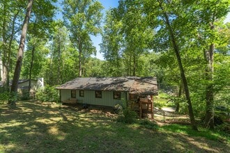 12 Riverbend Dr in Asheville, NC - Building Photo - Building Photo