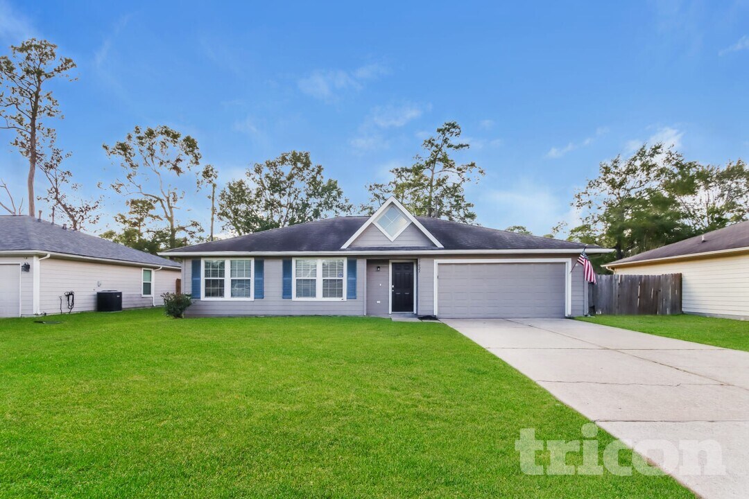 17023 Morning Star Ave in Crosby, TX - Building Photo