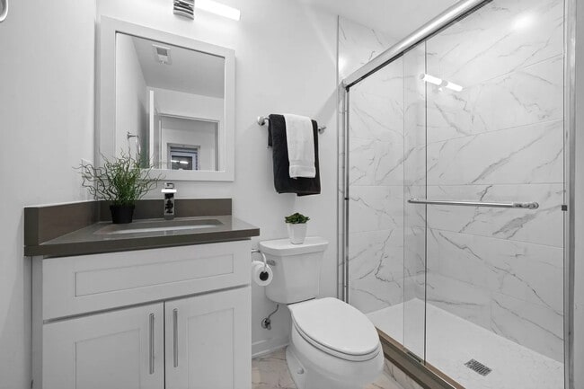 6556 S Evans Ave in Chicago, IL - Building Photo - Building Photo