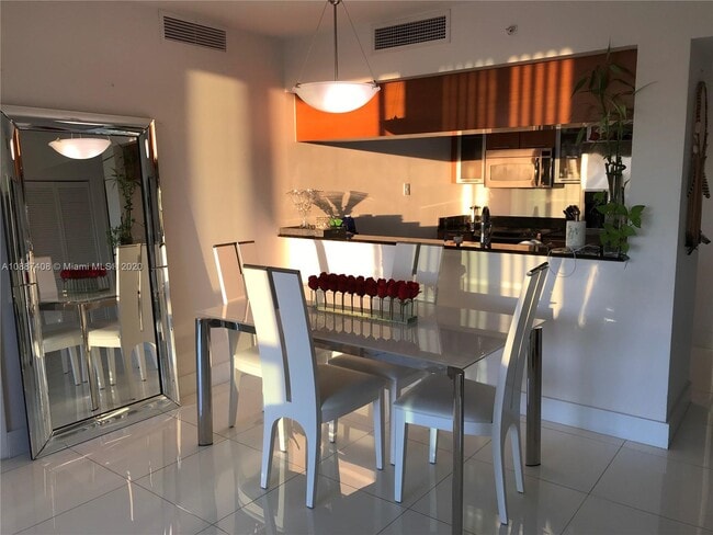 property at 1800 N Bayshore Dr