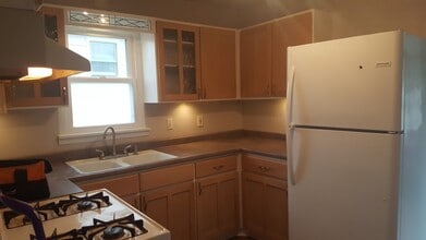 302 S Walnut St in Bensenville, IL - Building Photo - Building Photo