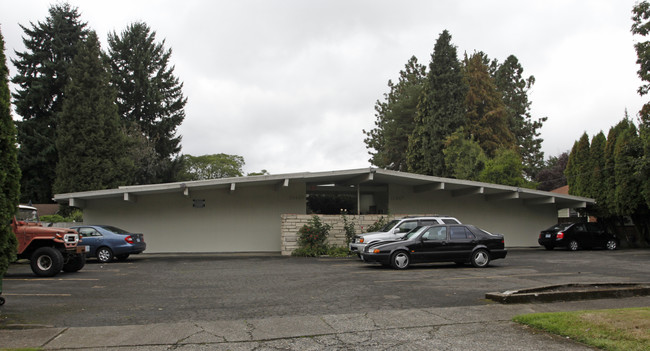 The Brookwood in Milwaukie, OR - Building Photo - Building Photo