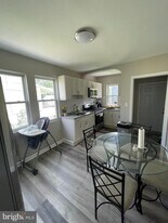 105 Williams Ave in Dundalk, MD - Building Photo
