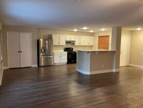 8720 W Majestic Pine Ave in Las Vegas, NV - Building Photo - Building Photo