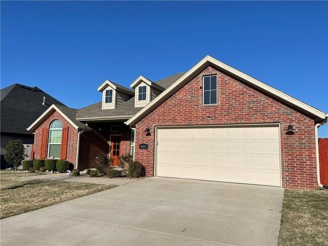 4405 SW Eggersway Pl in Bentonville, AR - Building Photo - Building Photo
