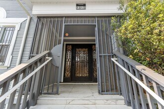 1015 Martin Luther King Jr Way, Unit 1 in Oakland, CA - Building Photo - Building Photo